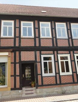 Vierseitenhof mit 2 Wohneinheiten,kleiner Gewerbeeinheit und viel Nebengelass. - Oebisfelde-Weferlingen