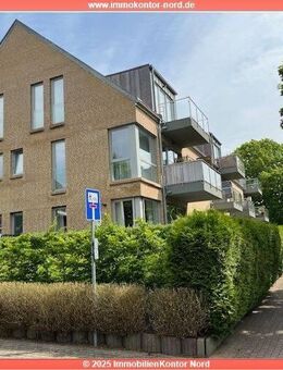 Neubau - mit Aufzug, Parkett und Tiefgarage - fußläufig zur R-S-Bahn - Ahrensburg