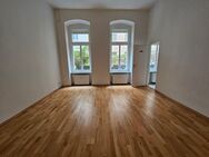 gemütliche kleine Wohnung -bezugsfrei- im Jugendstilaltbau in Prenzl.Berg - Berlin