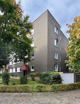 Bezugsfreie 2,5-Zimmer-Whg. mit Essdiele, Balkon und Stellplatz // Elmschenhagen-Süd - Kiel