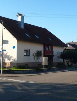Großes 2 FH mit 5 Garagen - Rastatt