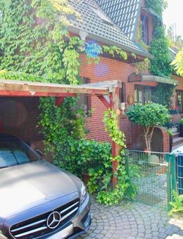 Courtagefrei - Traumhaus in exklusiver Wohnstrasse Nähe Krupunder See Pool - Whirlpool- Studio - Ankleidezimmer - Hamburg