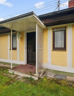 Charmanter Bungalow mit großem Grundstück in Aindling - Aindling