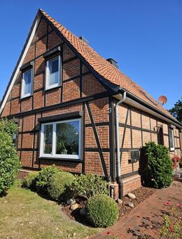 Ruhige 3-Zimmer Wohnung in charmantem Fachwerkhaus - Celle