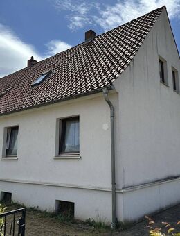 Doppelhaushälfte mit Potential auf großem Grundstück - Duderstadt