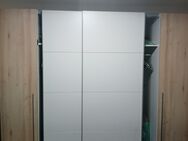 Kleider Schrank 2,20cm Länge höche 180 cm - Heilbronn