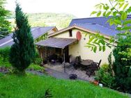 Einfamilienhaus mit Garage und 920 qm Grund - Floh-Seligenthal