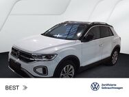 VW T-Roc, 1.5 TSI STYLE DIGITAL 17ZOLL, Jahr 2024 - Mühlheim (Main)