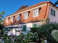 Besonderes Haus in Schlossanlage zwischen Stuttgart und Bodensee - Hechingen