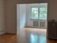 Krefeld-Cracau 2-Zi-Wohnung 78m² Altbau Loggia Parkett - Krefeld