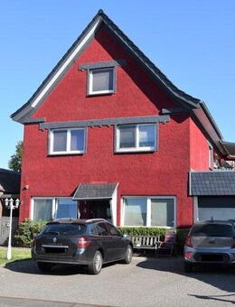 Energetisch saniertes Zweifamilienhaus wartet auf neuen Eigentümer - Mehrgenerationenwohnen möglich! - Lägerdorf