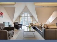 Möbliert: Stilvoll möblierte Dachterrassenwohnung - München