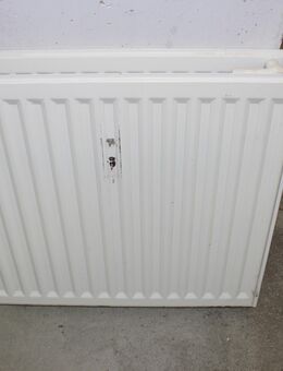 Heizkörper 635x610x110 (BxHxT) - Bad Lausick