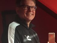 Norddeutscher Mann 58J. ,1,74​m, sucht Sie von 54-60J. - Itzehoe