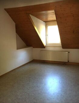 Gemütliche 2 Zimmer DG Wohnung - Pforzheim