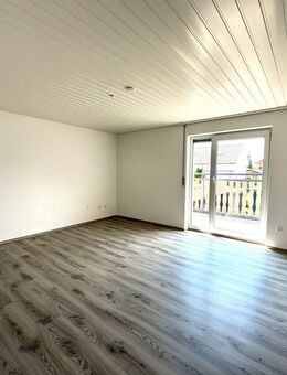 Bezugsfertige 4-Zimmerwohnung mit Balkon in zentraler Lage - Wildberg-Effringen! Ihr Neues Zuhause! - Wildberg (Baden-Württemberg)