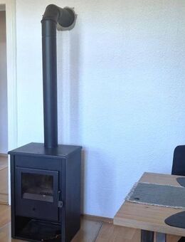 Kaminofen, großzügiger Grundriß, helle 3-Zimmerwohnung in Schwarzenberg - Schwarzenberg (Erzgebirge)