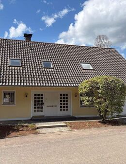 Großzügige Immobilie in begehrter, zentrumsnaher Wohnlage Bielefeld - Bielefeld