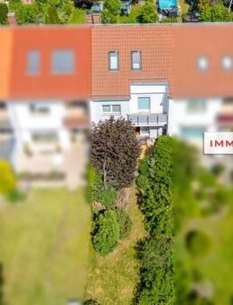 IMMOBERLIN.DE - Top-Familienlage: Komfortables Reihenhaus mit Südwestgarten - Berlin