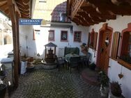 Einfamilienhaus ca. 125 qm WF, Grund 265 qm - separat 3 Garagen mit Scheunen, Grund 441 qm - Himmelkron