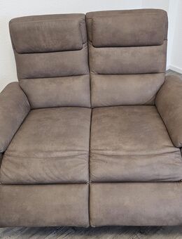 3- und 2-Sitzer Sofas mit Relaxsystem (Maß ca. 108 x 200 / 148 x 93 cm) - Krefeld
