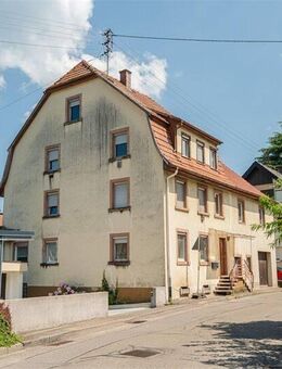 Sanierungsbedürftiges Haus mit viel Ausbau-Reserve! - Waldkirch