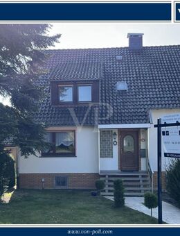 Flexibles Familienhaus mit Garage und Carport auf Eigentumsgrundstück - Hessisch Oldendorf