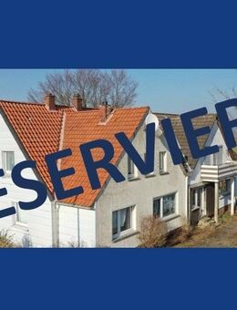 Ländliches Wohnen mit Weitblick: Großes Einfamilienhaus mit zwei Wohneinheiten und Gartenparadies - Bad Münder (Deister)