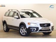 Volvo XC70 2.4 D5 215PS Momentum AWD StdHei ACC 1.Hand - Teltow