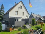 Gepflegtes Wohnhaus mit Ausbaureserve und tollem Gartengrundstück! - Herdorf