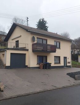 PREISREDUZIERUNG! Umfangreich renoviertes Einfamilienhaus mit Grundstück in Kellenbach zu verkaufen - Kellenbach