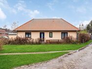Sie entscheiden: Ein- oder Zweifamilienhaus - Bungalow in Lancken-Granitz auf Rügen - Lancken-Granitz