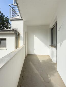 3-Zimmer-Wohnung in Toplage mit Loggia / Leerstehend - Düsseldorf