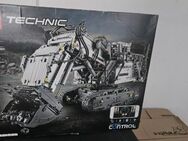 LEGO TECHNIC: Liebherr Bagger R 9800 (42100) - München Altstadt