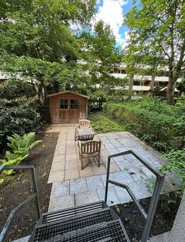 ***Wohnträumchen in HH-Eppendorf*** Charmante 2-Zimmer-Erdgeschosswohnung mit Terrasse und Garten in 1 A-Lage - Hamburg