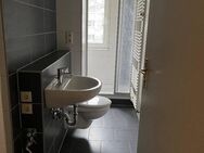 WBG -bezugsfertige 3 Zimmerwohnung, Wohlfühlbad mit Dusche u. Balkon! - Brandenburg (Havel)