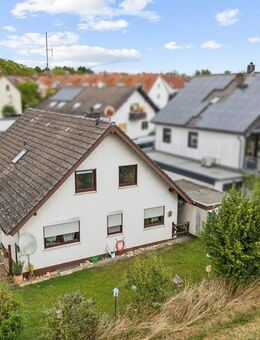 Kurzfristig verfügbar! Großzügiges Anwesen in ruhiger Ortsrandlage von Bad Homburg Ober-ErlenbachOT - Bad Homburg (Höhe)