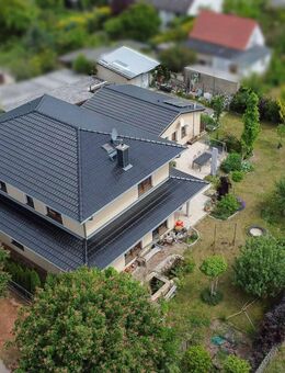 Sofort wohlfühlen: 9-Zi.-EFH mit zusätzlichem Bungalow und Pkw-Garage im ruhigen Fürstenwalde/Spree - Fürstenwalde (Spree)