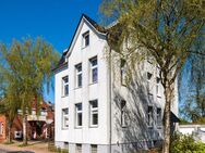 Mehrfamilienhaus mit 5 Wohnungen in Husum - Jahreskaltmiete ca. 25.680,00 Euro - Husum (Schleswig-Holstein)