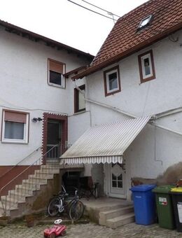 Rentables Anwesen mit sechs Wohneinheiten und Ausbaupotential in Rodheim! - Hungen