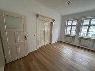 8 Mieteinheiten, 12-facher Satz der Jahresmiete, saniert, eine Wohnung frei für Käufer - in der Fußgängerzone von Arnstadt - Arnstadt
