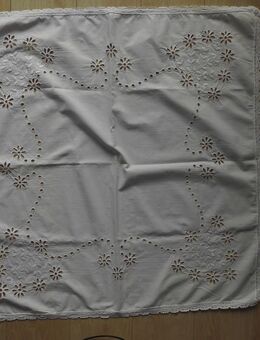Tischdecke 75x75 cm weiß Mitteldecke Lochmuster Tischtuch Vintage - Flensburg