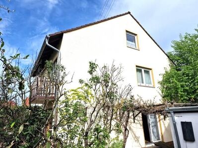 Familienheim mit großem Garten, Terrasse, Garage in begehrter Lage, bezugsfrei.....