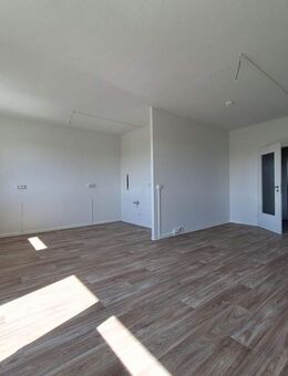 Zwei Zimmer-Wohnung mal anders: offener Wohn-Kochbereich und und 2 Warmmieten frei!* - Görlitz
