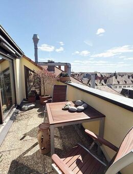 Großzügige 4-Zimmer-Dachgeschosswohnung mit Panorama-Dachterrasse in zentraler Lage von Nürnberg - Nürnberg