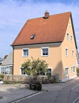 Wohnhaus mit Einbauküche, Wintergarten, Doppelgarage und Werkstatt in zentraler Lage von Mainburg! - Mainburg