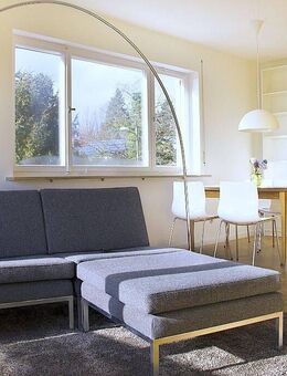 Modern möblierte Wohnung mit Balkon in Stuttgart Degerloch - Stuttgart