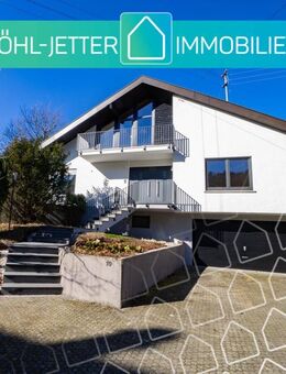 Lichtdurchflutete 3-Zi-Dachgeschoss-Wohnung am Waldrand von Albstadt-Pfeffingen! - Albstadt