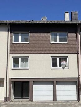 Vierfamilienhaus mit extravaganter Wohnung im Erd- und Obergeschoss - Ludwigshafen (Rhein)