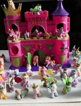 Filly Schloss und 55 Pferde - Sammlung - Chemnitz